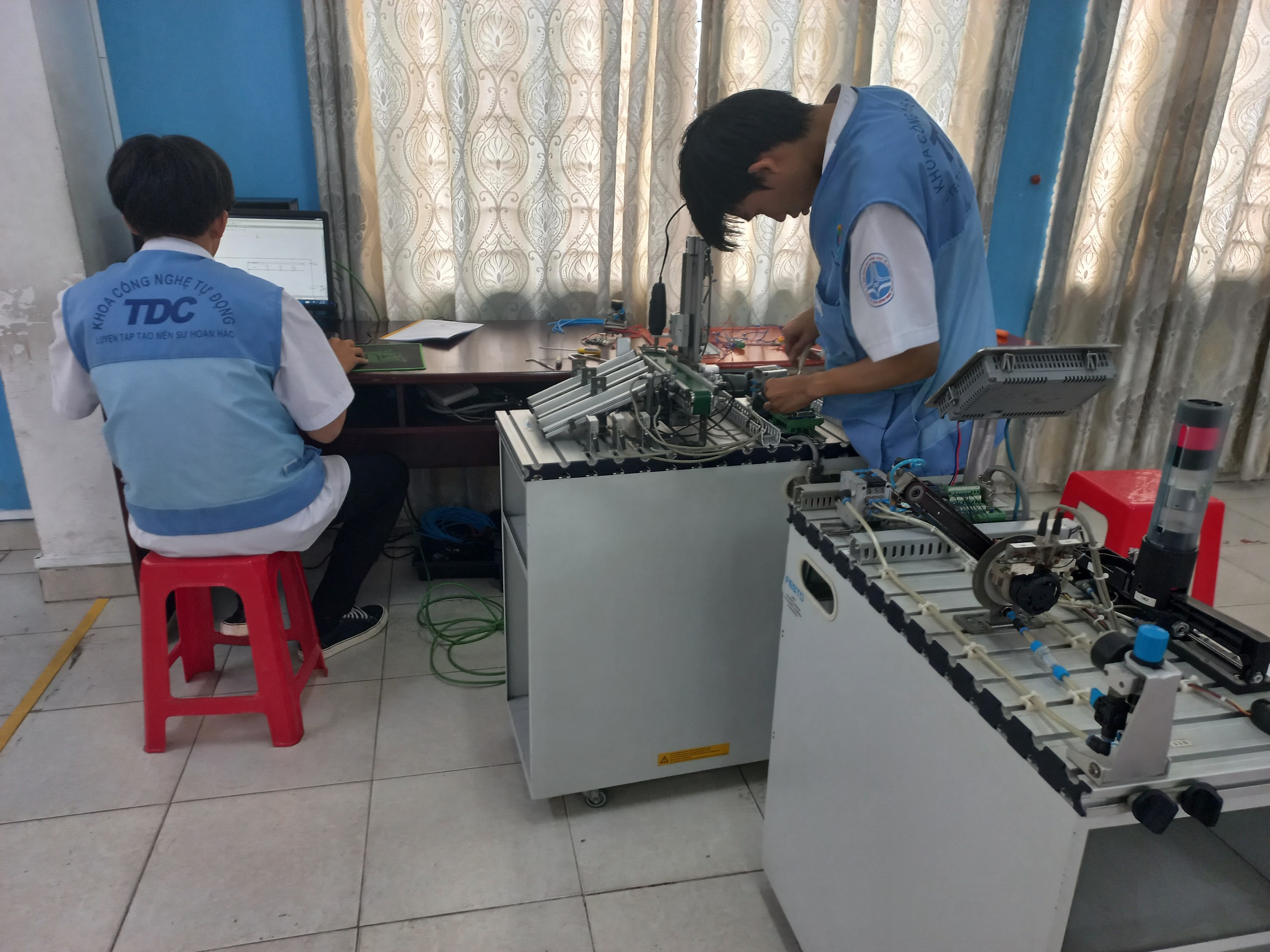 Cơ điện tử là gì?